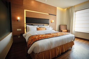 Sengetøy av topp kvalitet, safe på rommet og skrivebord