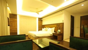 Executive Room with Bathtub | Premium bedding, in-room safe, desk, laptop workspace - Hotel Windsor Heights ( All Rooms with Air Purifier) (Gurugram)