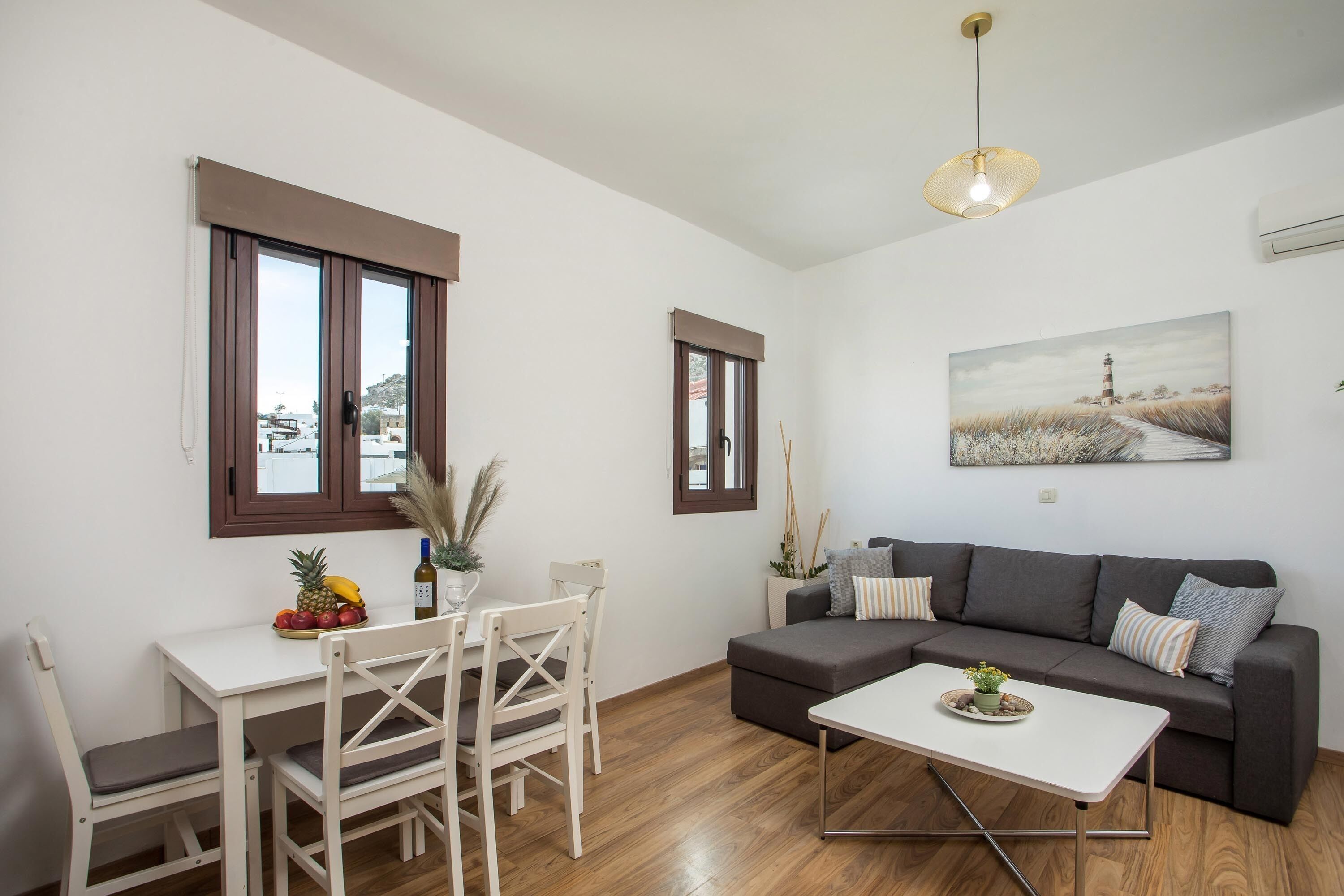 Bliss Luxury Suites - Water