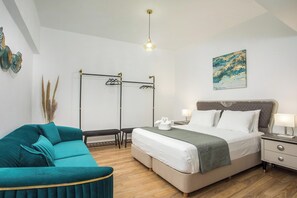 1 bedroom, in-room safe, iron/ironing board, travel cot