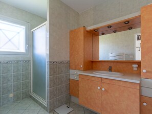 Bathroom - House in Mimizan with garden and private pool for 6 people (Mimizan)