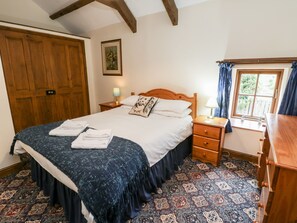 Cottage | 4 bedrooms, individually decorated, individually furnished, free WiFi