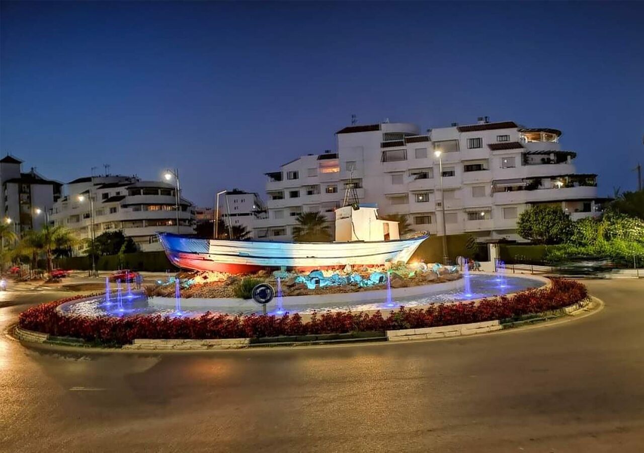 Modern Apartment for 4 People at the Beautiful Port of Estepona