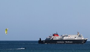 Cabin - Kirkapol Pod Sleeps 2 With Ocean Views (Tiree Island)