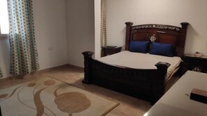 2 chambres, fer et planche Ă repasser, accĂšs au Wi-Fi (inclus)