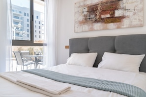 3 bedrooms, free WiFi, bed sheets