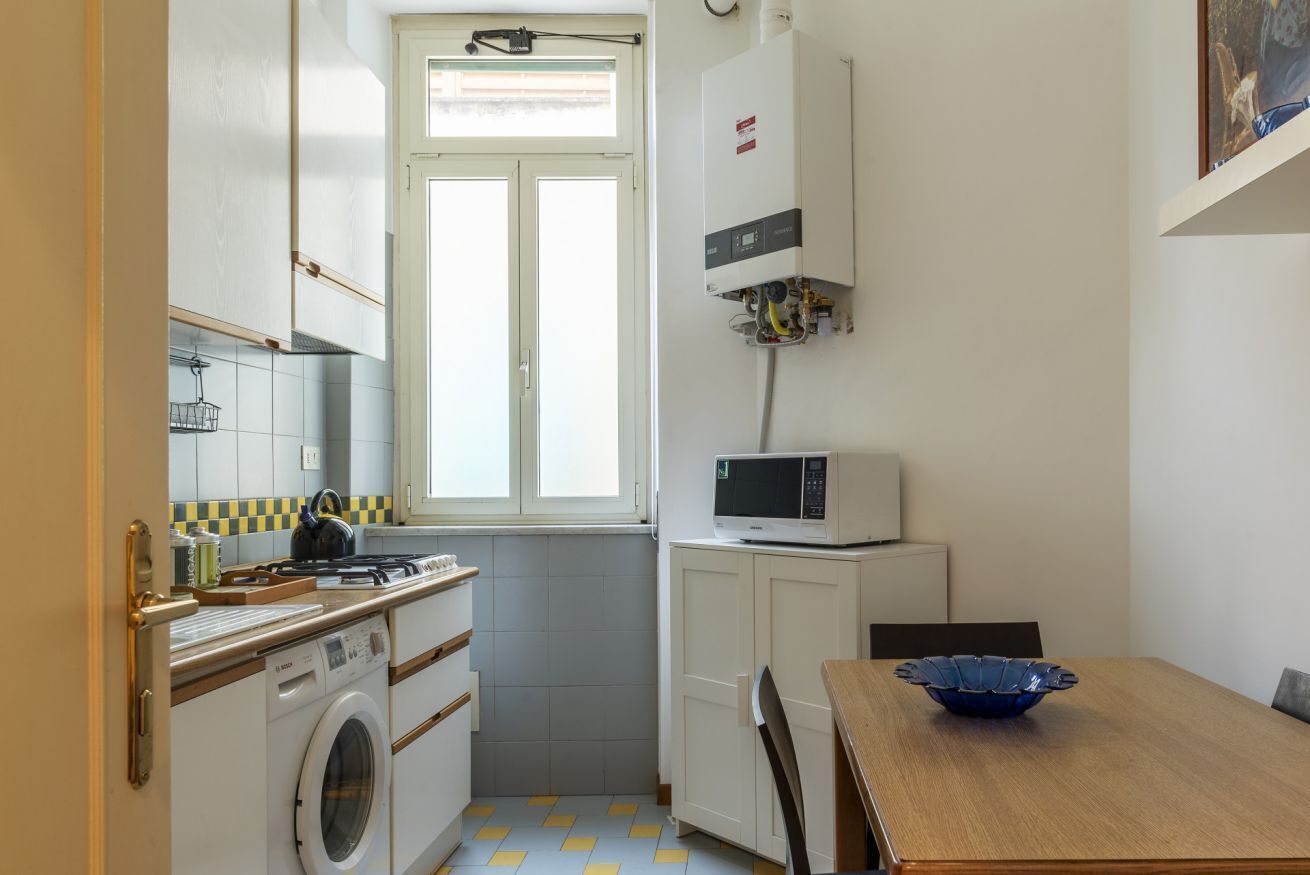 Fridge, microwave, stovetop, toaster