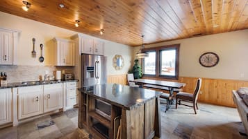 Kondominium, 3 kamar tidur | Dapur pribadi