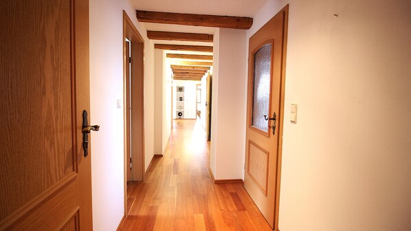 Interior - Vacation apartment at the moated castle (2) (Ochsenfurt)