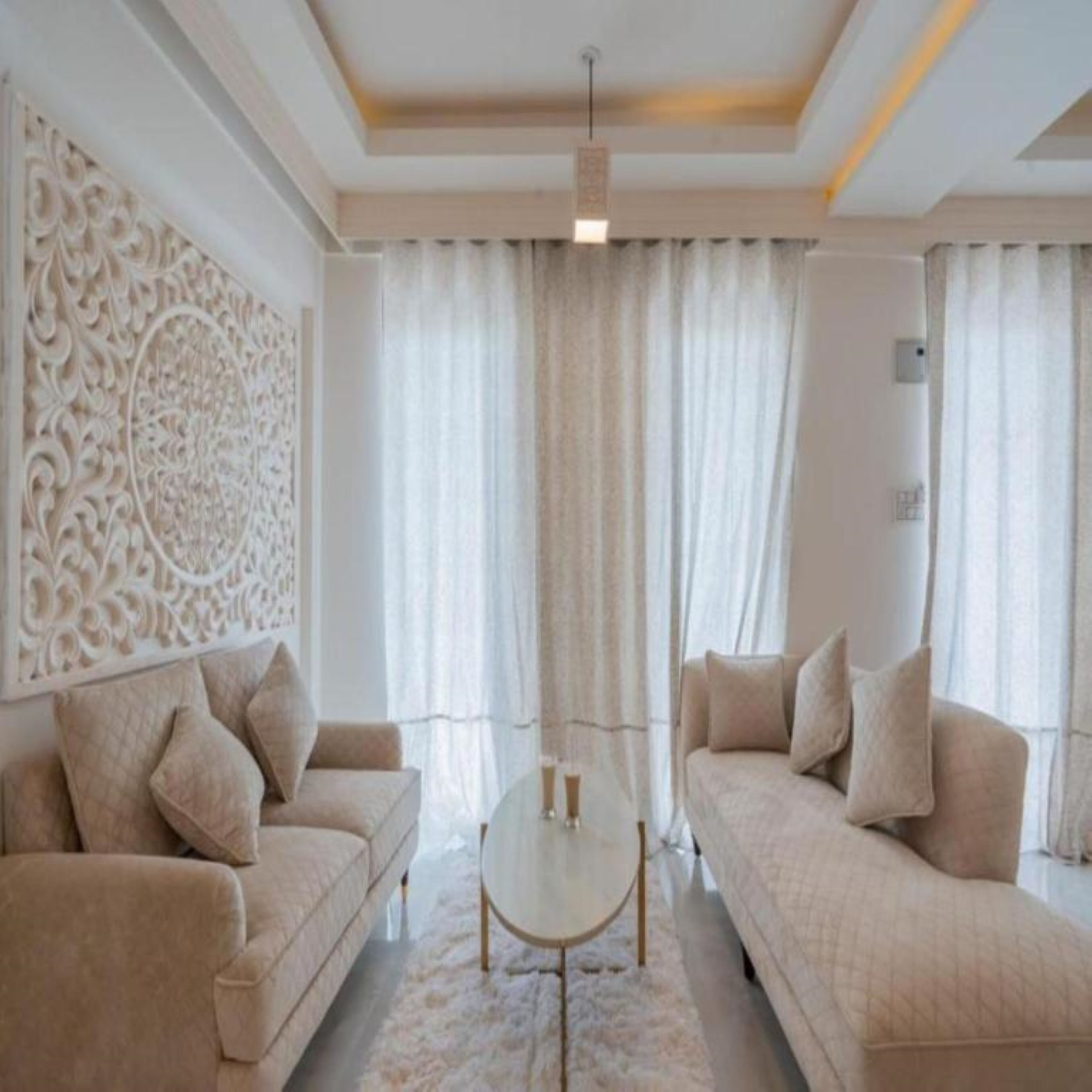 Presidential Queen Suite Room with Corridor Sea View | Living area | LED TV