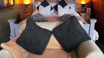 1 soverom, strykejern/-brett, wi-fi (inkludert) og sengetøy