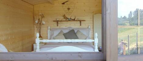 1 camera, ferro/asse da stiro, Wi-Fi gratuito, lenzuola