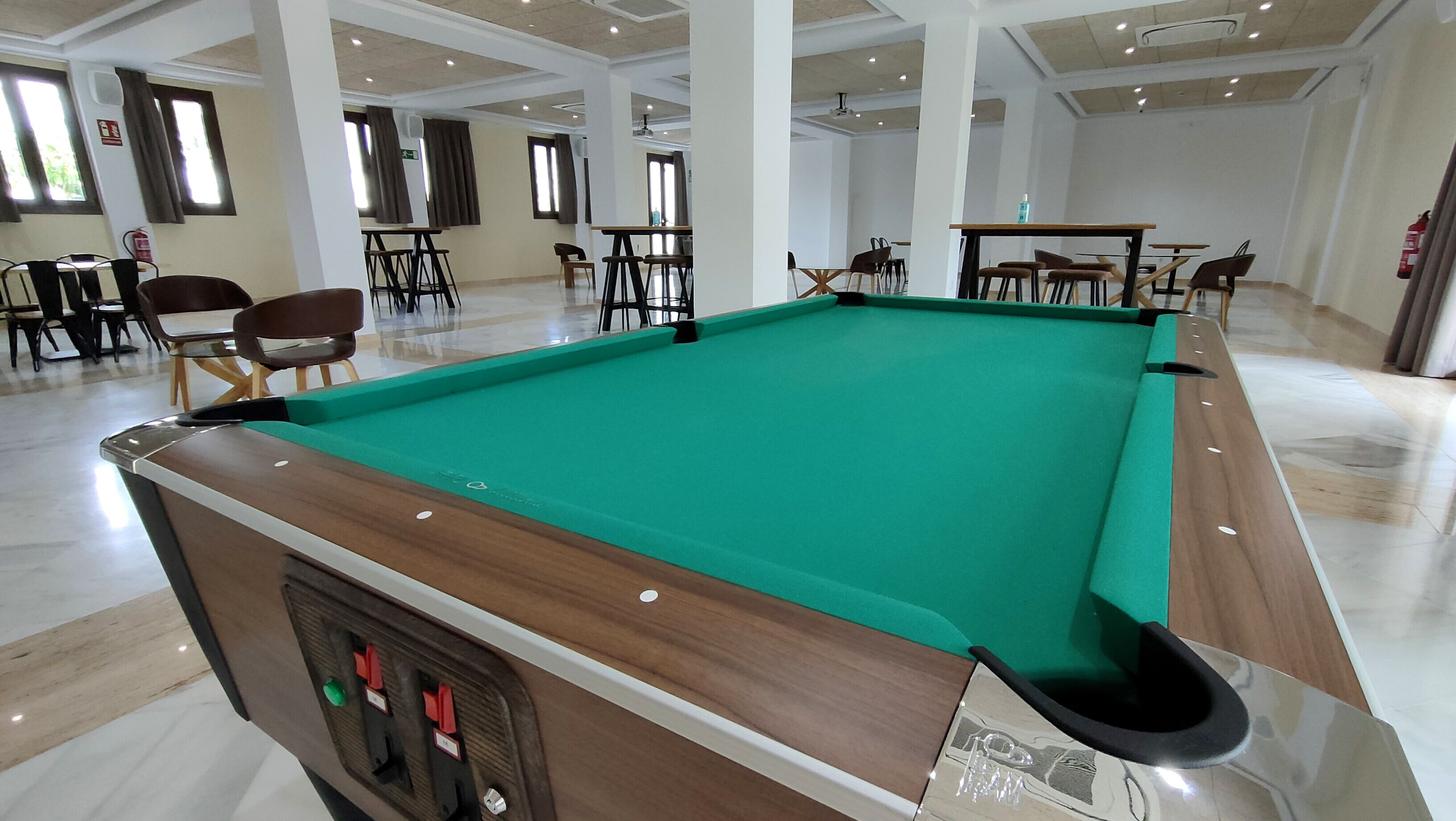 32-inch flat-screen tv with satellite channels, tv