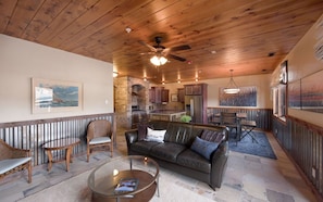 公寓客房, 3 間臥室 | 客廳 | 壁爐