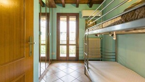 Unclassified image, 2 of 49, button - Home with garden for your family and pets (Toscolano Maderno)
