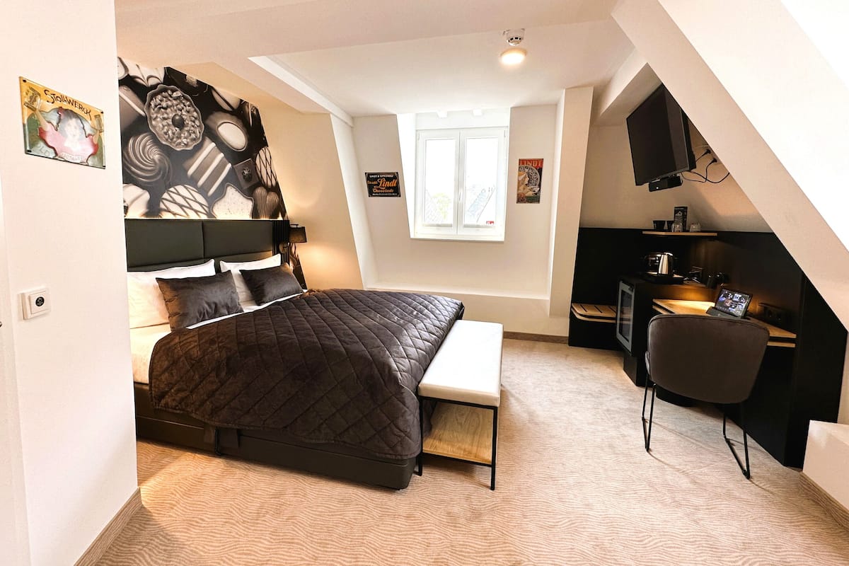 Signature tweepersoonskamer | 1 slaapkamer, luxe beddengoed, een kluis op de kamer