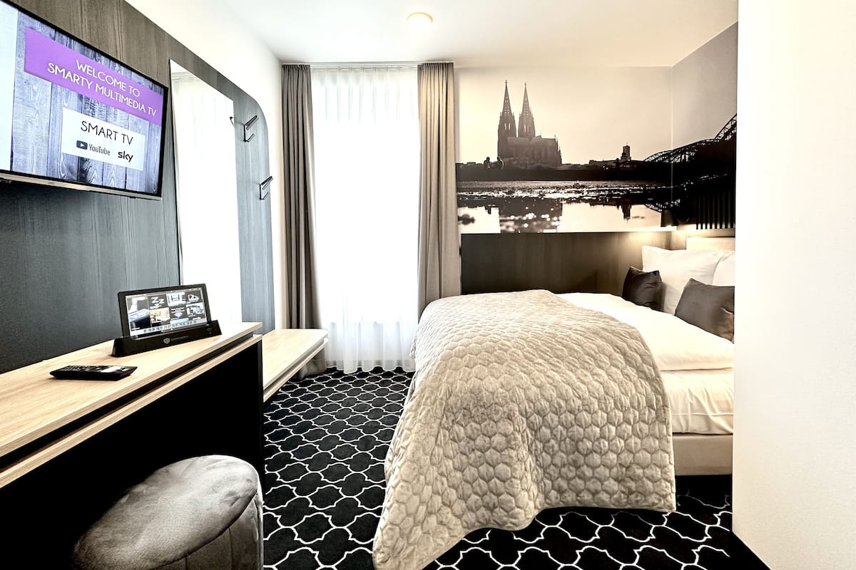 Panorama tweepersoonskamer | 1 slaapkamer, luxe beddengoed, een kluis op de kamer