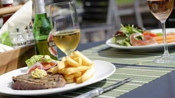 Free daily cooked-to-order breakfast