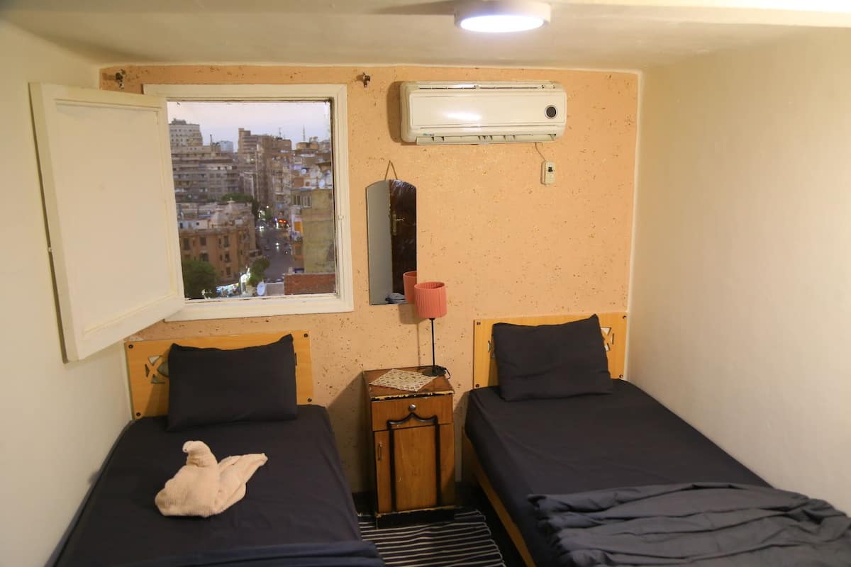 Standard Double or Twin Room, 1 Bedroom, Non Smoking, Shared Bathroom | Egyptian cotton sheets, premium bedding, pillowtop beds