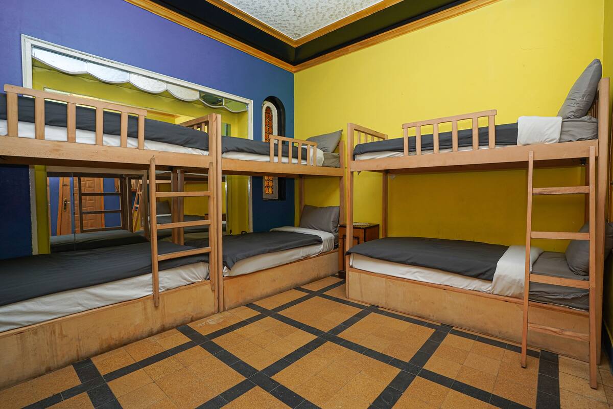 Standard Shared Dormitory, 1 Bedroom, Non Smoking, Shared Bathroom | Egyptian cotton sheets, premium bedding, pillowtop beds, blackout drapes