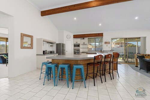 White Sands - Located  just 300m from Lancelin’s beautiful Back Beach.