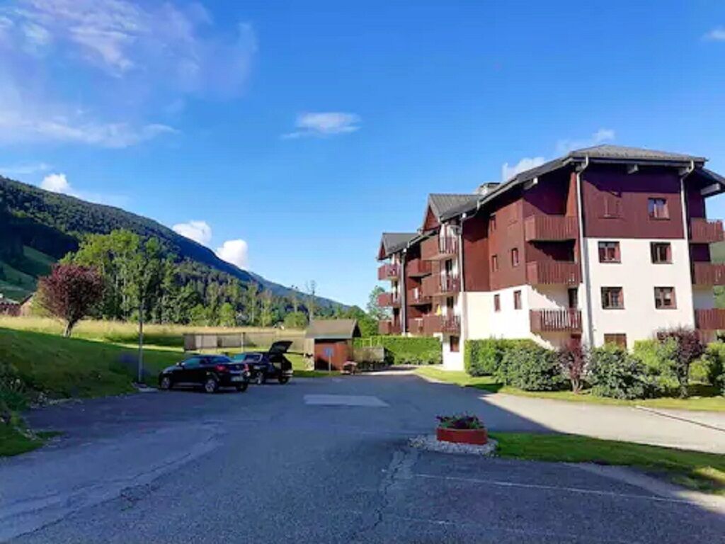 Charming apartment at the foot of the slopes of Lelex