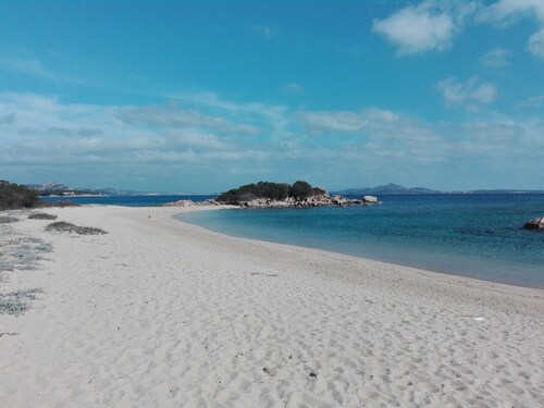 Tanca Manna three bedrooms apartment 3 bedrooms 2 bathrooms large sea view