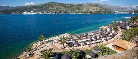 On the beach, 2 beach bars