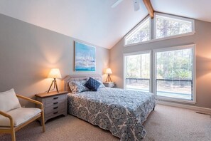 4 camere, una scrivania, ferro/asse da stiro, Wi-Fi gratuito