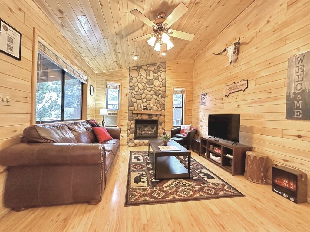 Sundance | Rustic charm & comfort in Rim Country!