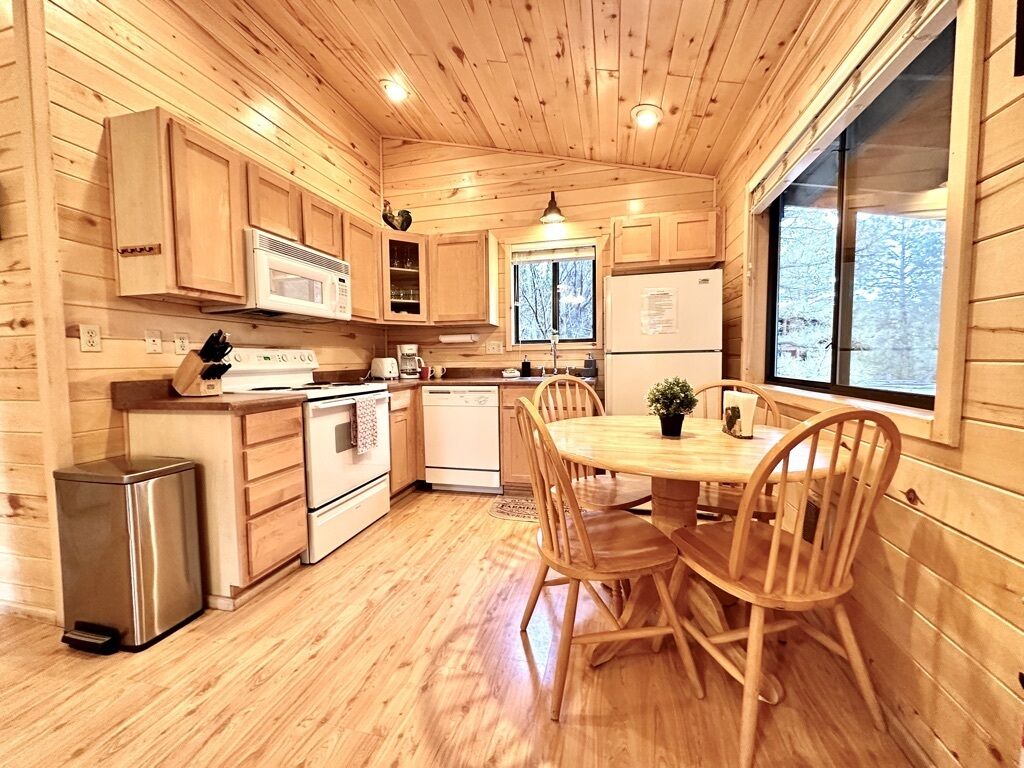 Sundance | Rustic charm & comfort in Rim Country!