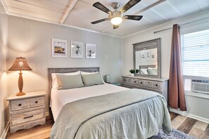 4 عدّة غرف نوم ومكتب وسرير سفر وواي فاي مجانًا