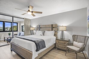 4 slaapkamers, een bureau, een strijkplank/strijkijzer, gratis wifi