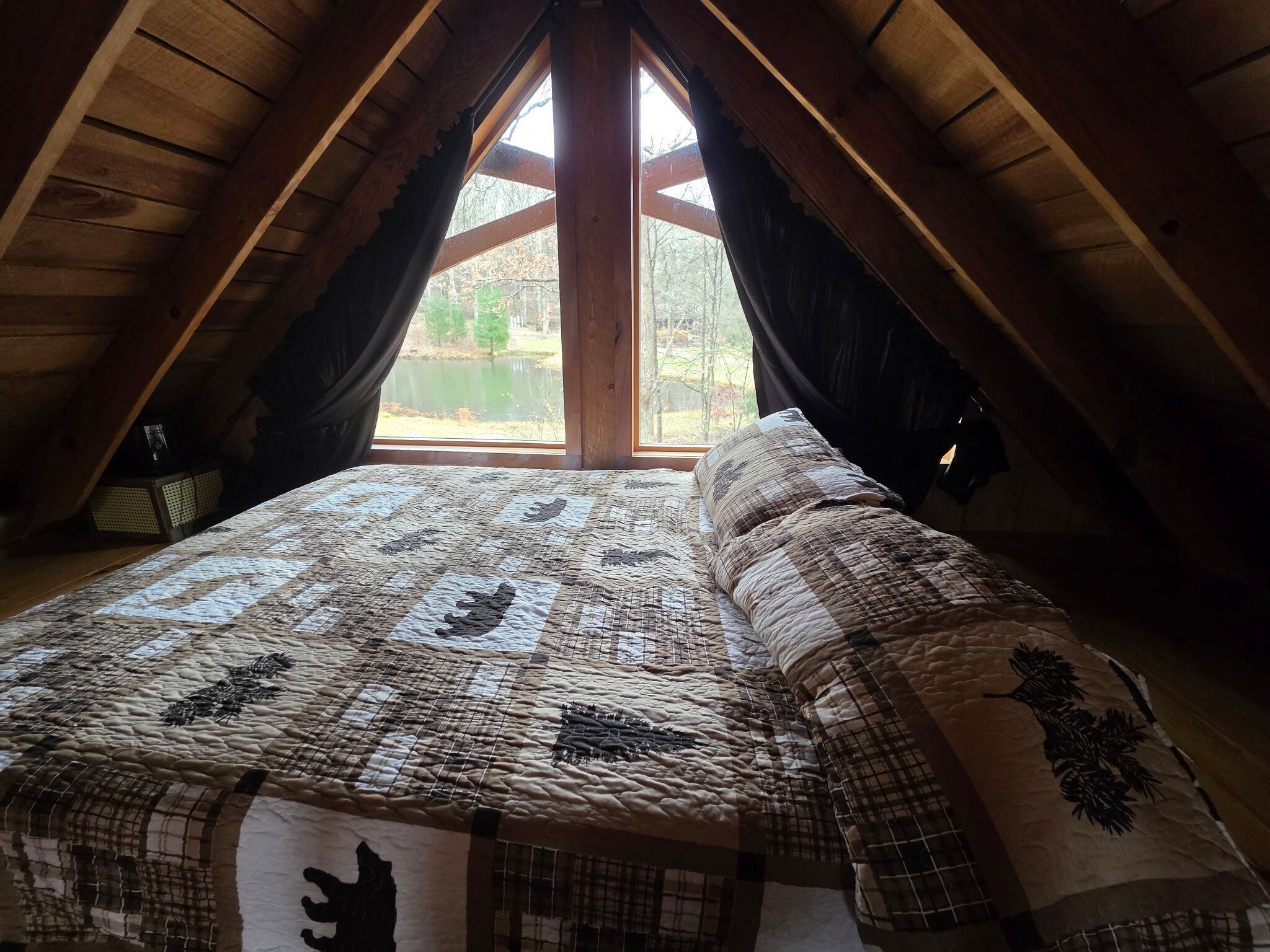 1 habitación, tabla de planchar con plancha, internet y ropa de cama 