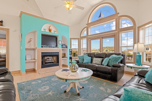 Just A Fluke: Private Pool, Hot Tub, 950 Ft to Beach Access