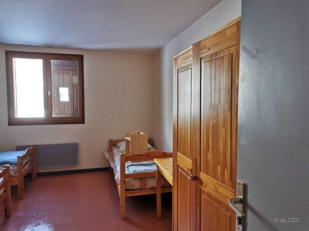 Cottage at the foot of the slopes and close to hiking trails