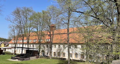 Hotel Týnec