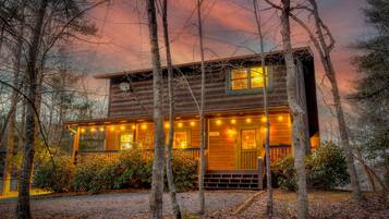 Cabin, 2 Bedrooms | Exterior