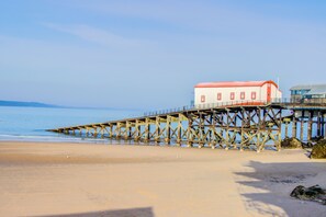 Luxury Cottage, Accessible, Ensuite (Luxury Cottage Sleeps 8 ) | Beach - The Old Stables (Pembroke)