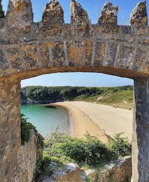 Point of interest - The Old Stables (Pembroke)