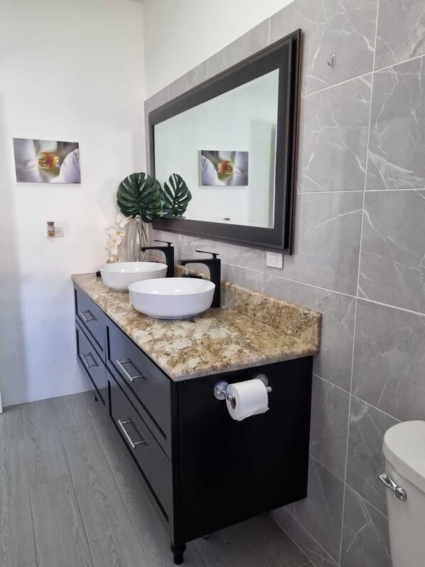 Shower, hair dryer, towels, soap - Bel Ti Plas (The Valley)