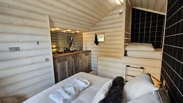 1 quarto, Wi-Fi de cortesia, roupa de cama