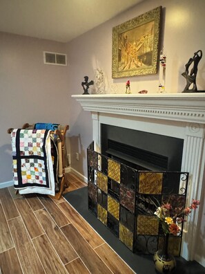 Interior - Fenton Oasis - private pool and garden (Fenton)