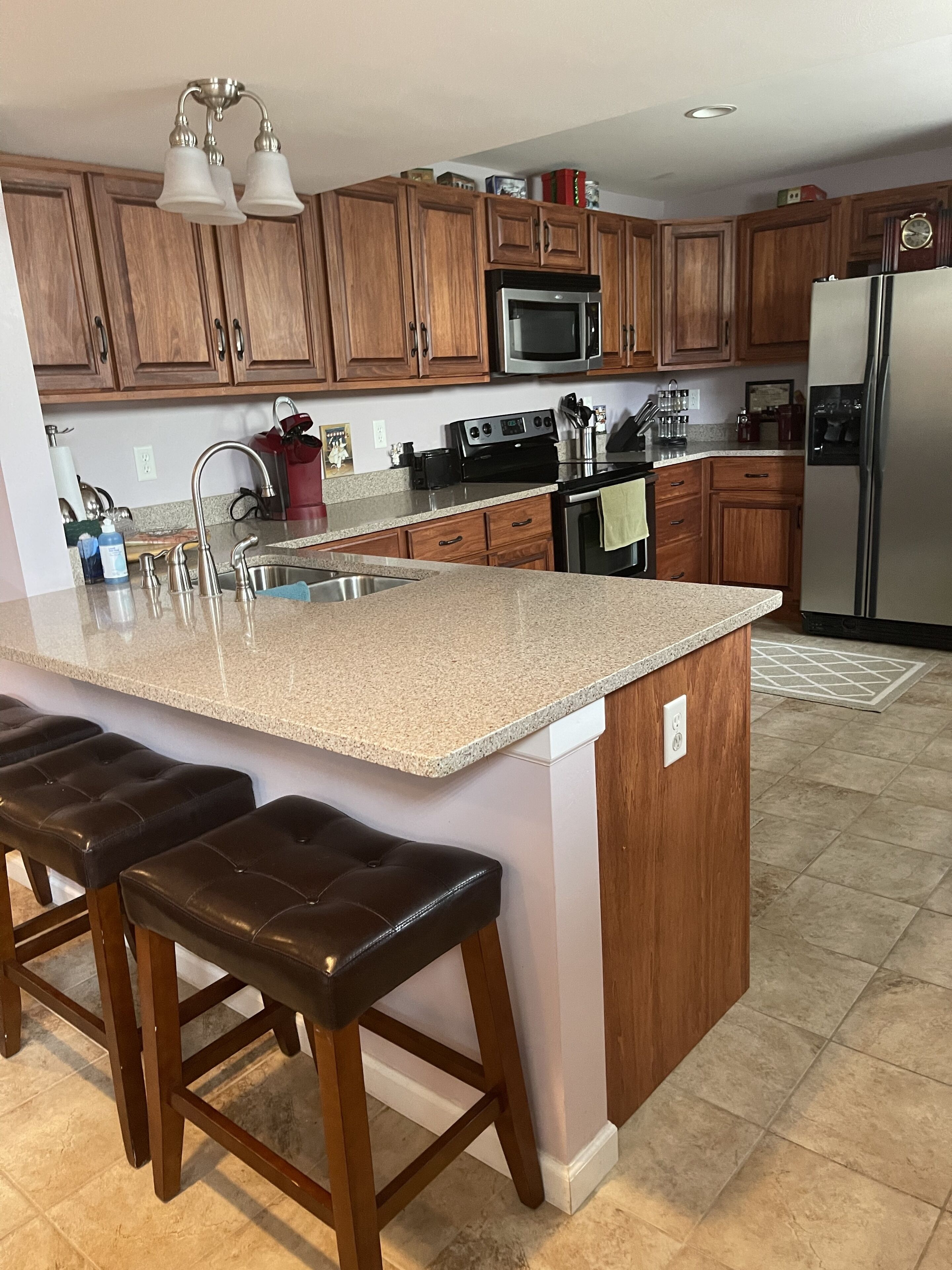 Microondas, horno, parrilla de estufa y lavavajillas 