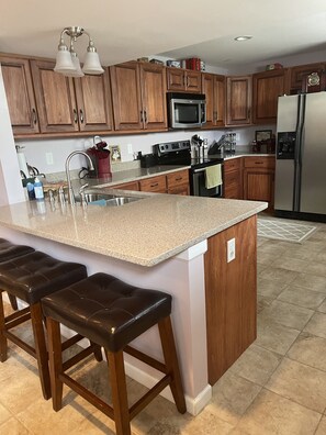 Mikrowelle, Ofen, Herdplatte, Geschirrspüler