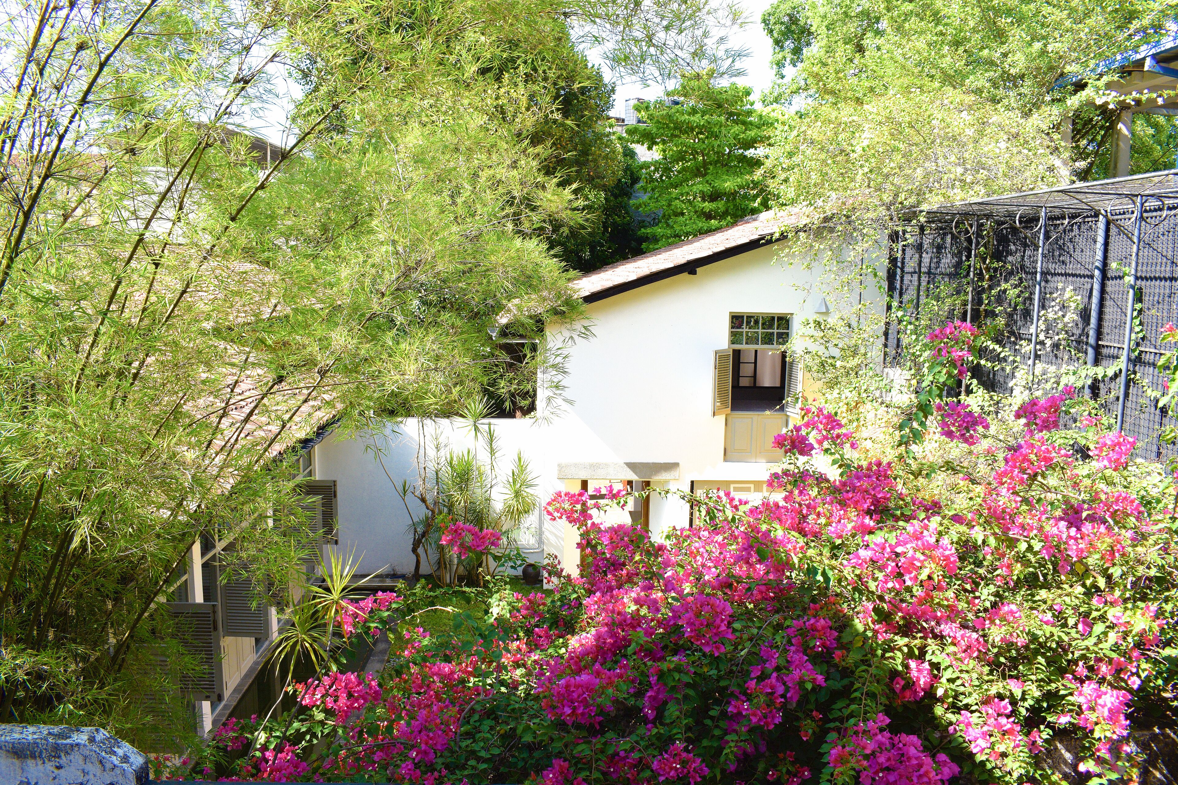 Photo - De Saram House by Geoffrey Bawa