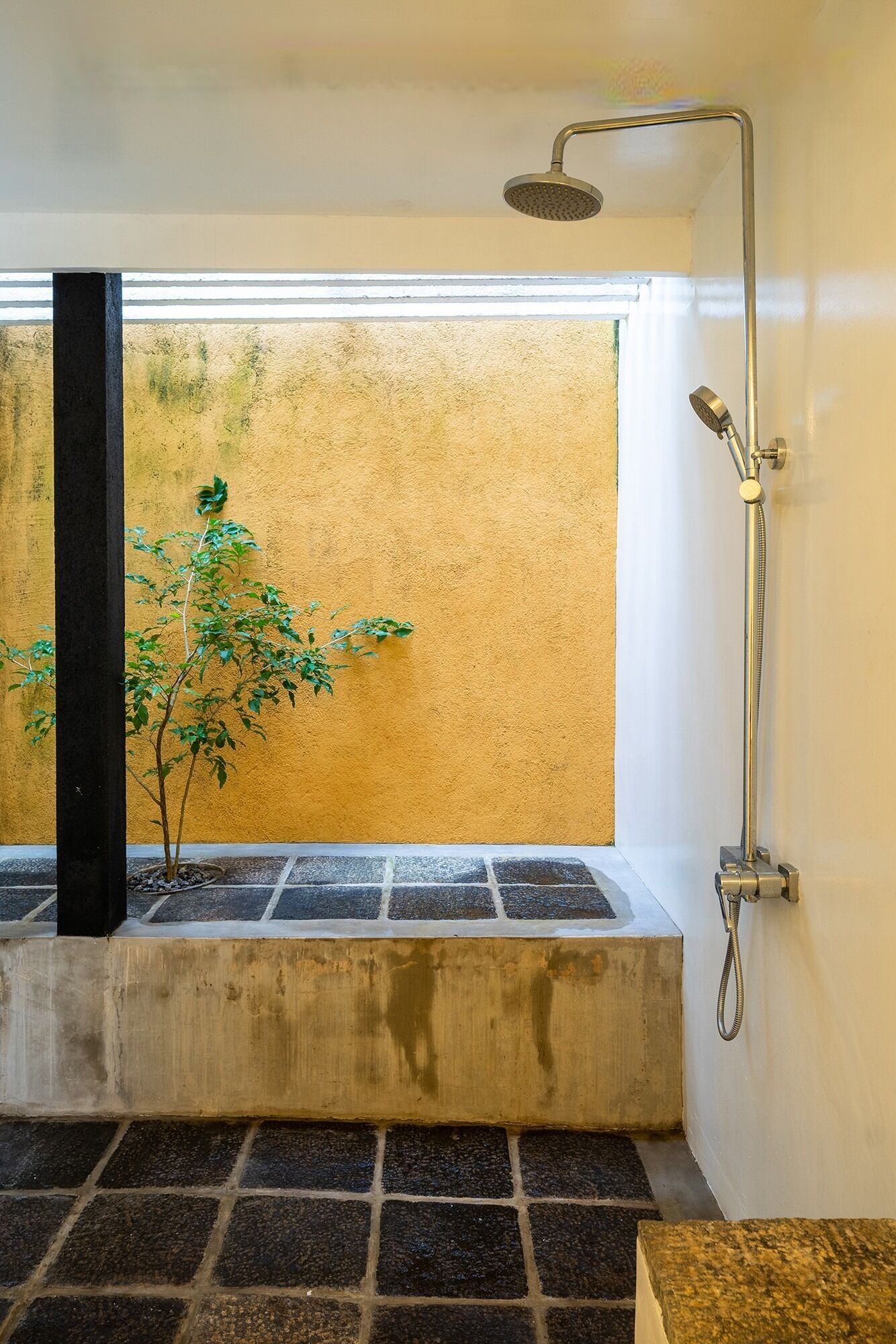 Photo - De Saram House by Geoffrey Bawa