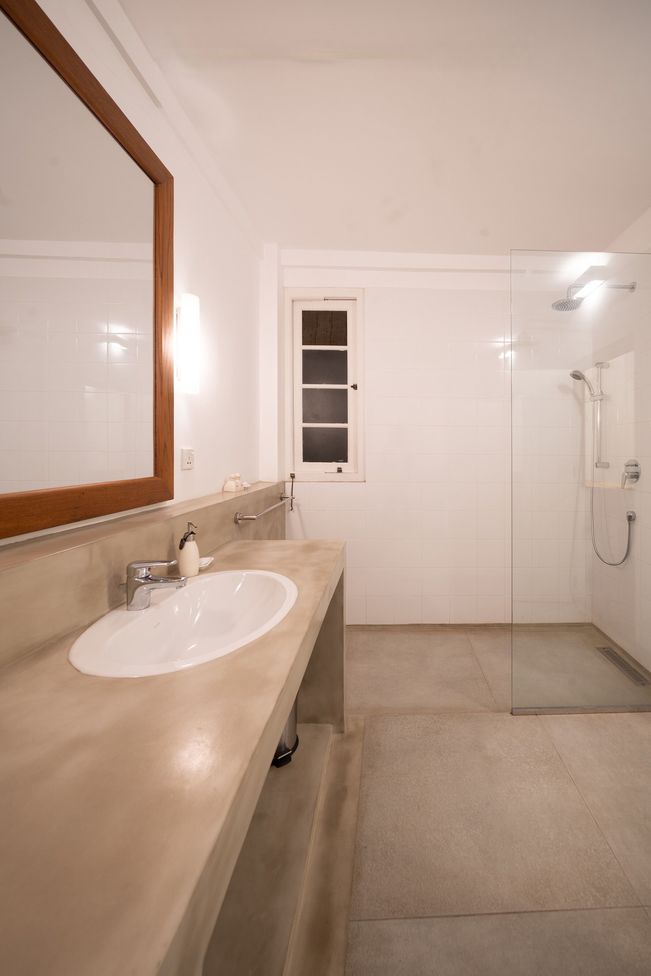 Photo - De Saram House by Geoffrey Bawa