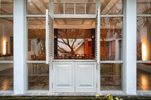 Interior - De Saram House by Geoffrey Bawa (Colombo)