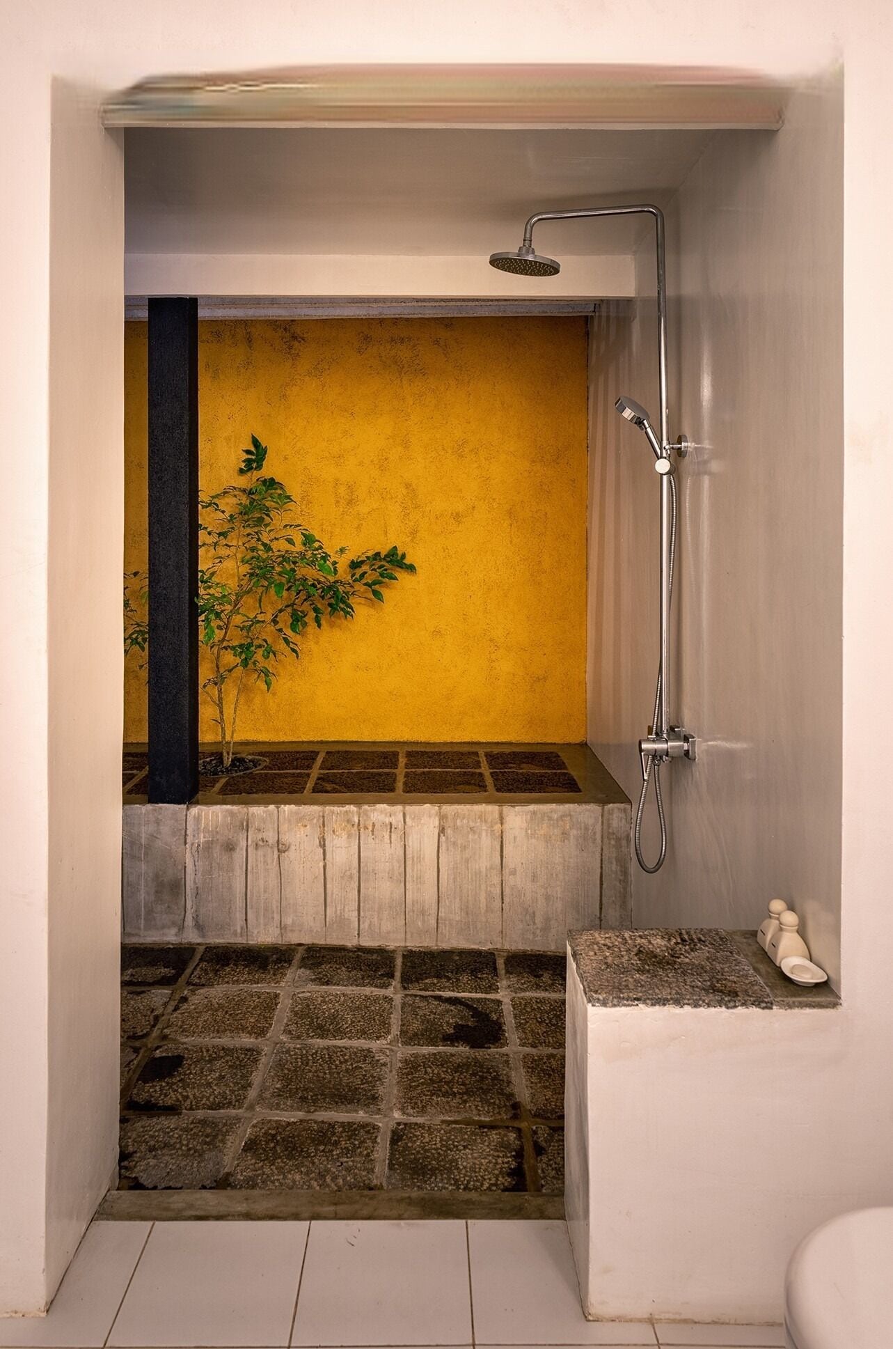 Photo - De Saram House by Geoffrey Bawa